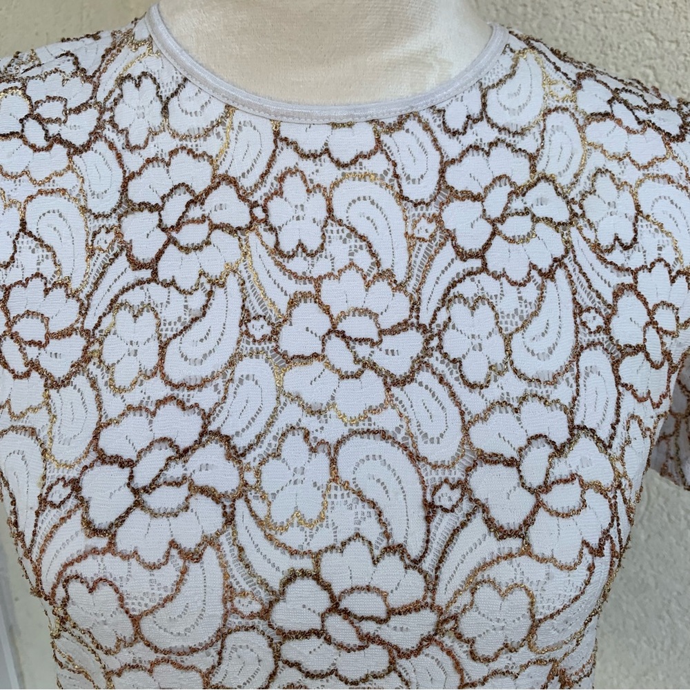 J. COLLECTION- Petites. Off white tan, brown, gold embroidered top.Short…‎